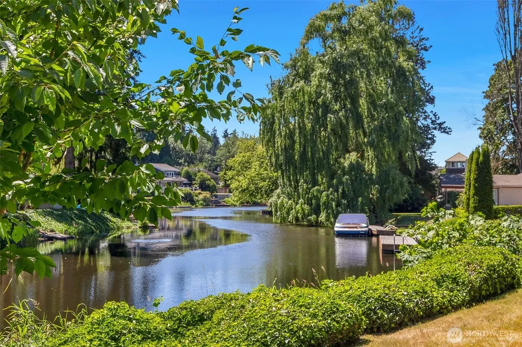 8833 NE Bothell Way Kenmore WA 98028