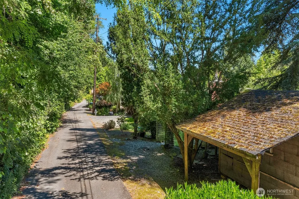 8833 NE Bothell Way Kenmore WA 98028