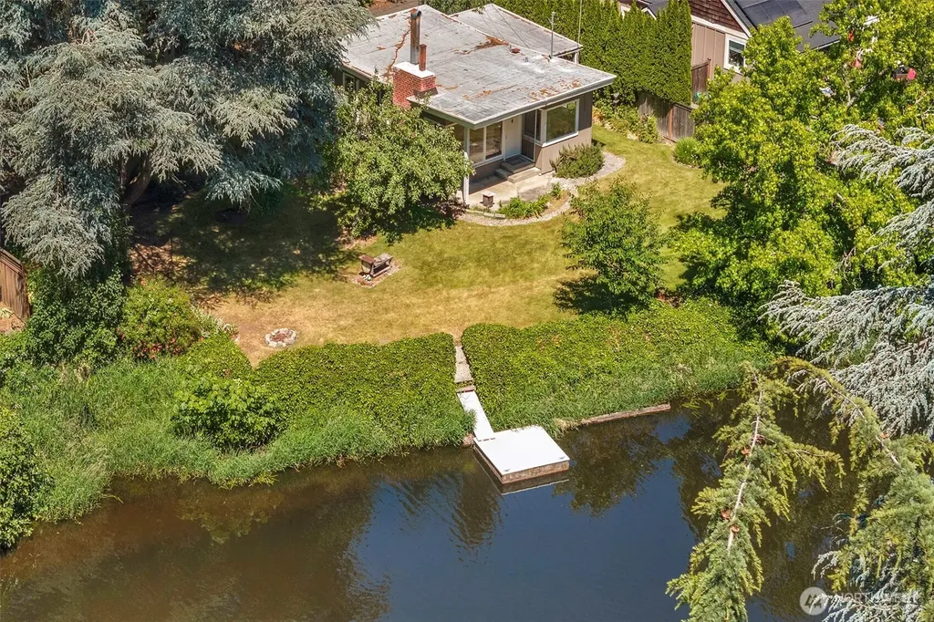 8833 NE Bothell Way Kenmore WA 98028