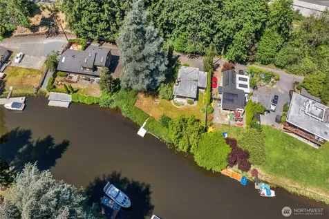 8833 NE Bothell Way Kenmore WA 98028