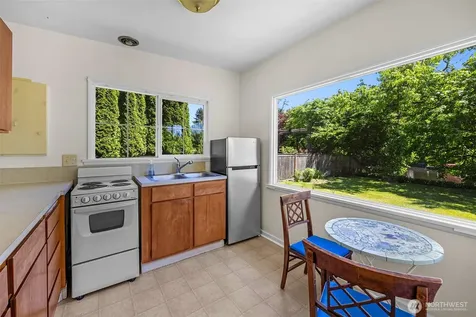 8833 NE Bothell Way Kenmore WA 98028