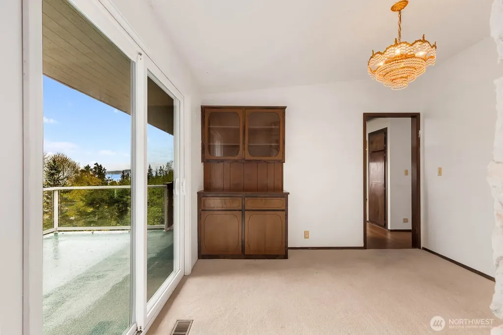 7413 Soundview Drive Edmonds WA 98026
