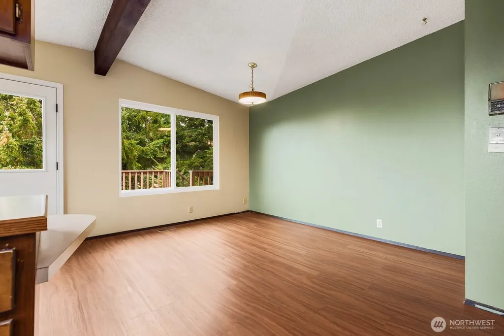 7413 Soundview Drive Edmonds WA 98026