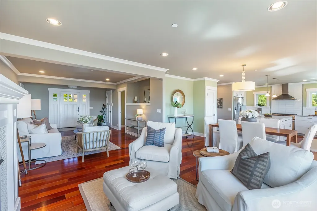 1124 Lake Washington Boulevard S Seattle WA 98144