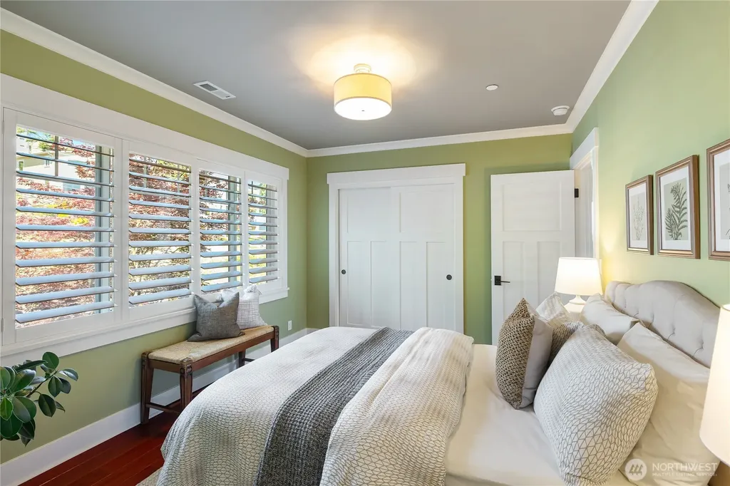 1124 Lake Washington Boulevard S Seattle WA 98144
