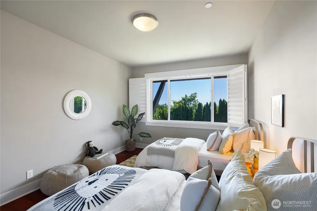 1124 Lake Washington Boulevard S Seattle WA 98144