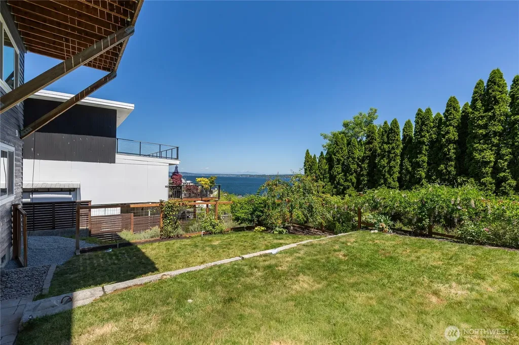 1124 Lake Washington Boulevard S Seattle WA 98144