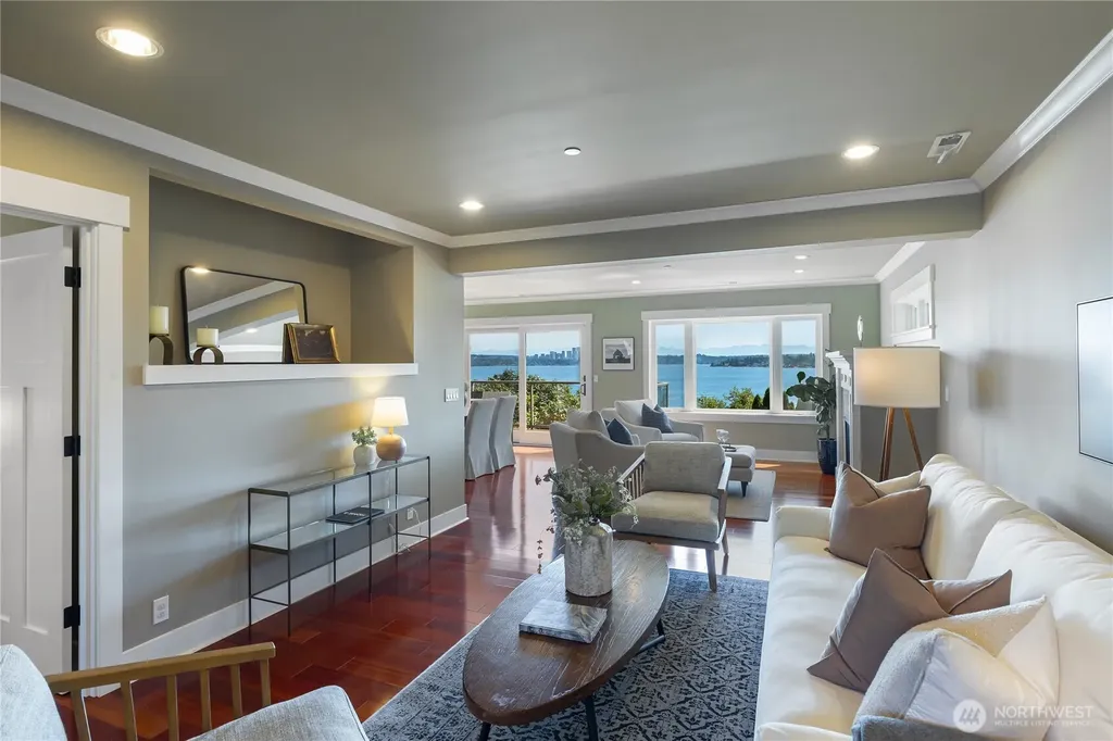 1124 Lake Washington Boulevard S Seattle WA 98144