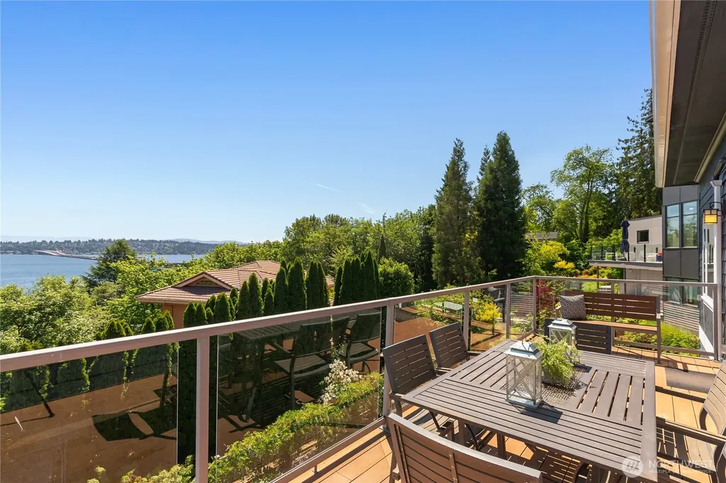 1124 Lake Washington Boulevard S Seattle WA 98144