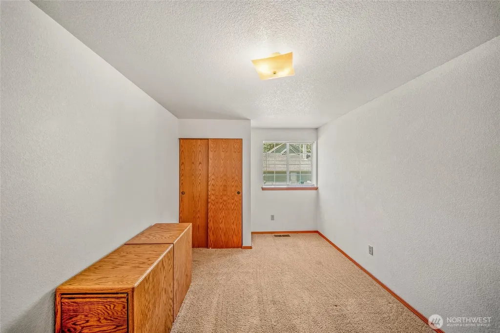 2316 Burbank Avenue NW Olympia WA 98502