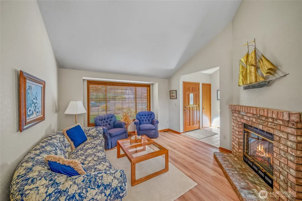 2316 Burbank Avenue NW Olympia WA 98502