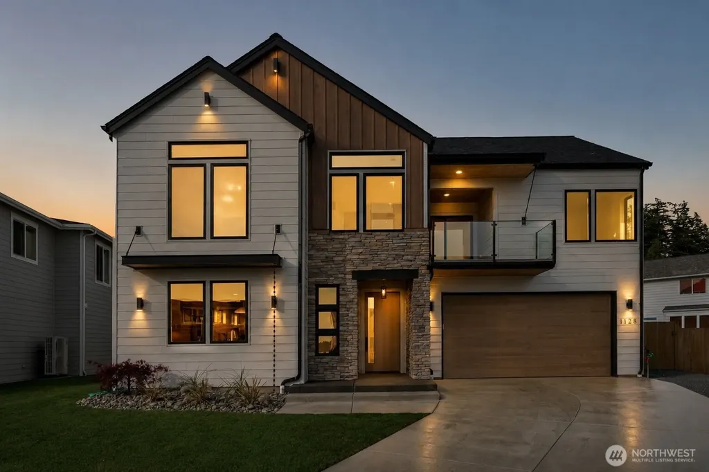 1128 Leighton Street Blaine WA 98230