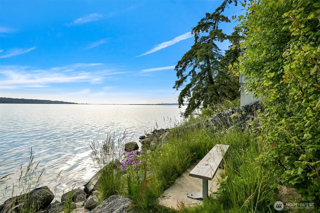 1128 Leighton Street Blaine WA 98230