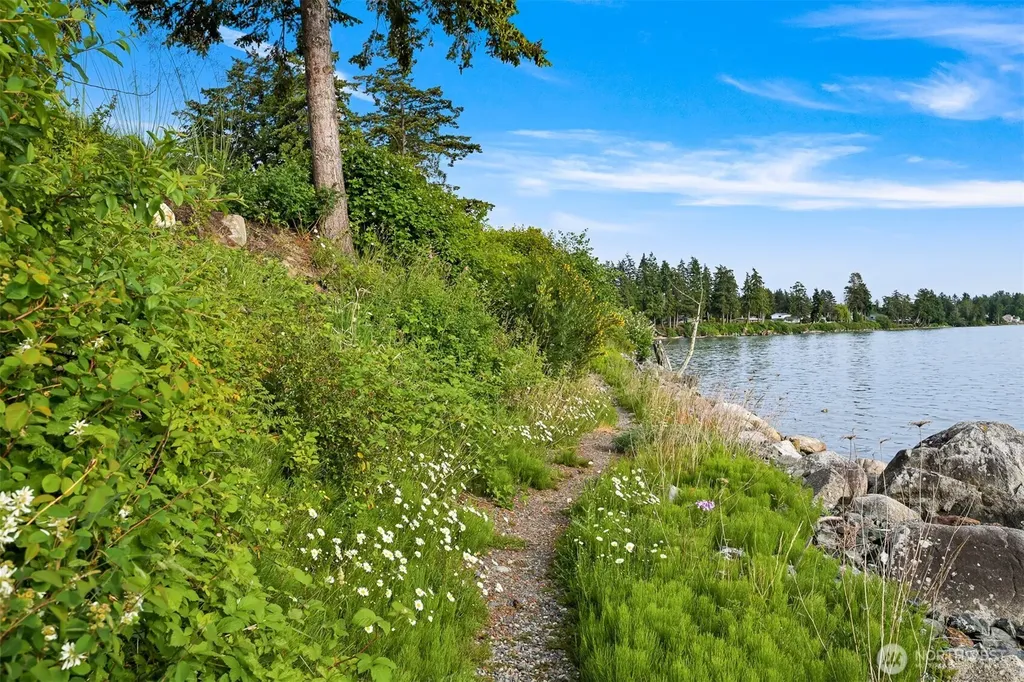 1128 Leighton Street Blaine WA 98230