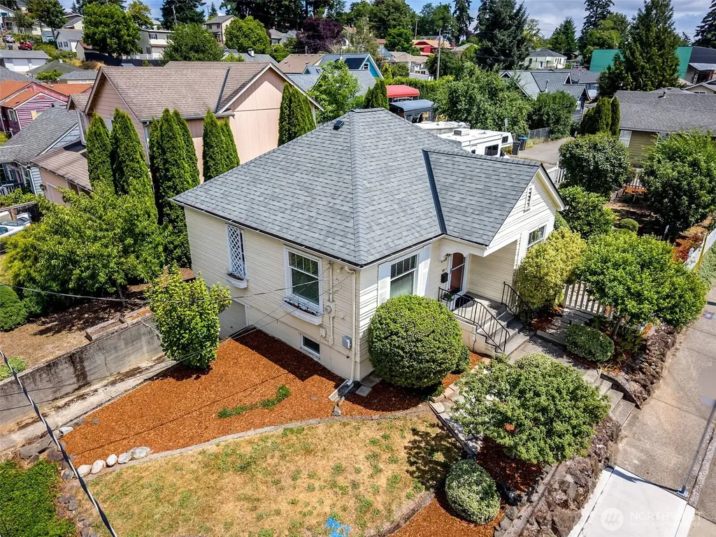 2920 15th Bremerton WA 98312