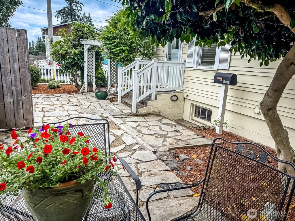 2920 15th Bremerton WA 98312