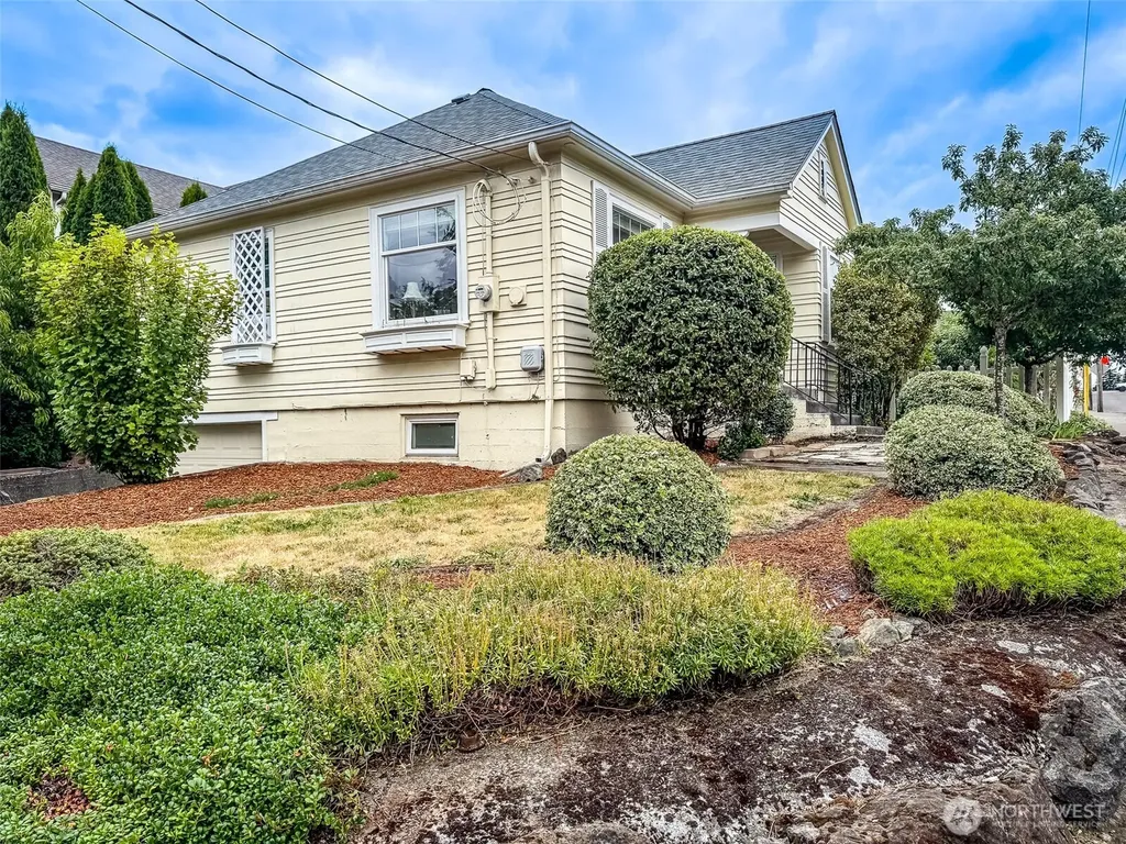 2920 15th Bremerton WA 98312