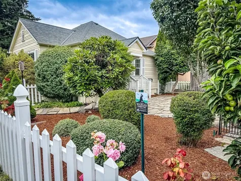 2920 15th Bremerton WA 98312