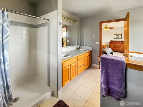 673 Majestic View Lane Camano Island WA 98282