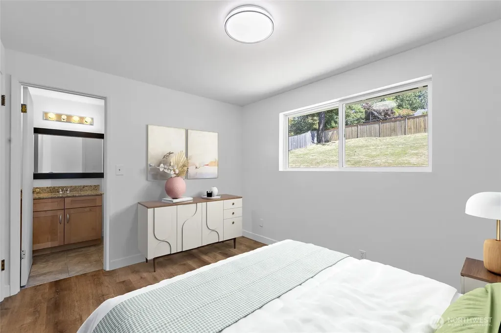 203 105th Avenue SE Bellevue WA 98004
