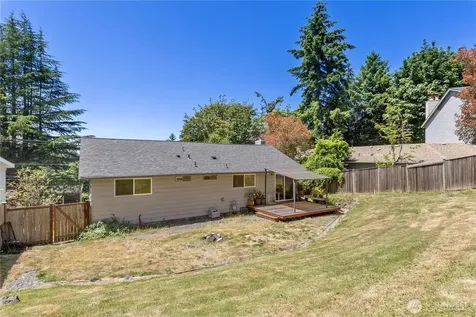 203 105th Avenue SE Bellevue WA 98004