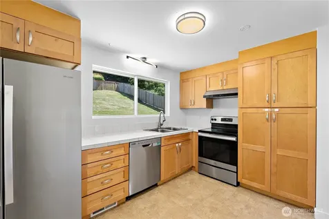 203 105th Avenue SE Bellevue WA 98004