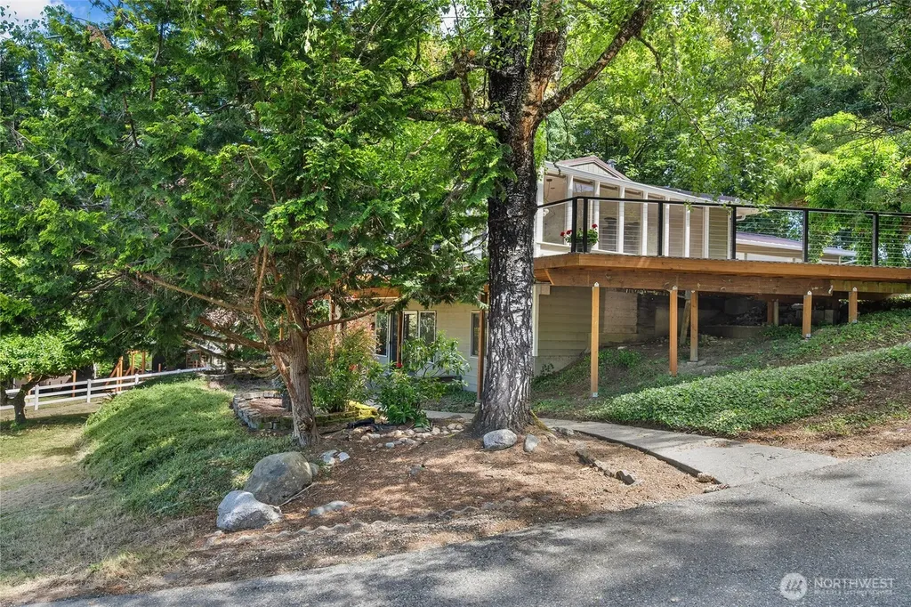 3315 17th Street NW Gig Harbor WA 98335