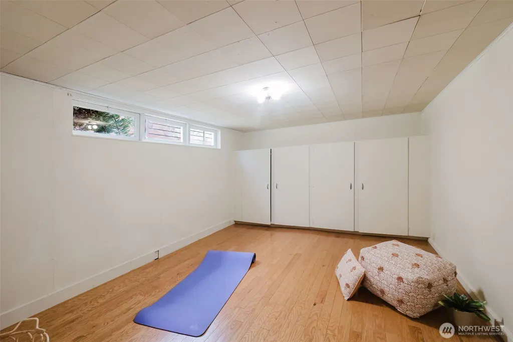 1108 Warren Avenue Bremerton WA 98337