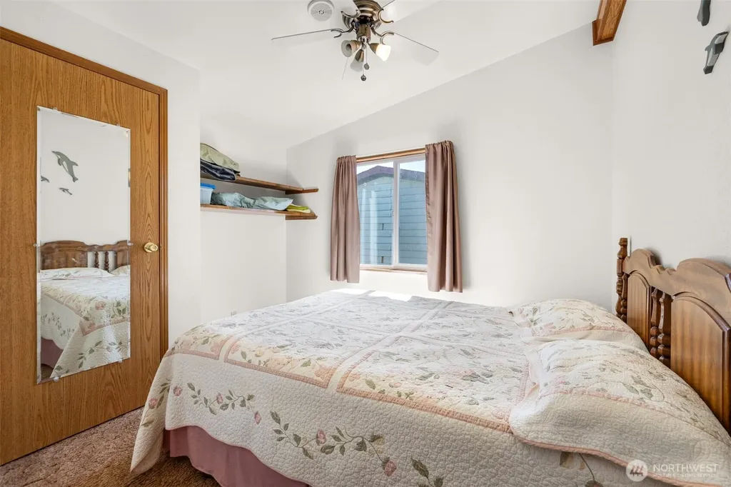 7115 Ortelius Drive Ilwaco WA 98624
