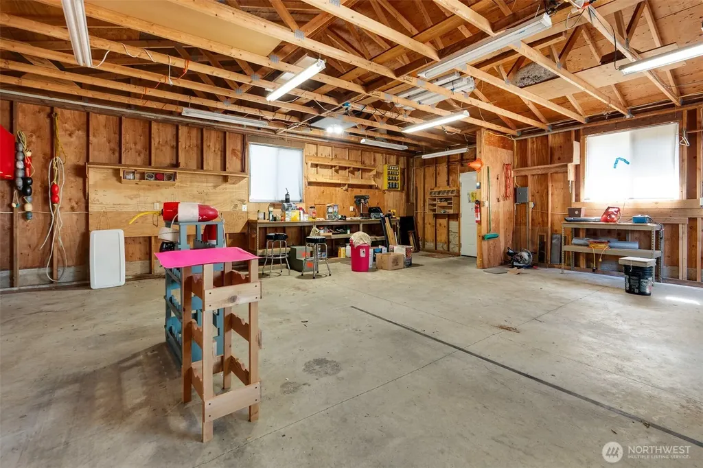 7115 Ortelius Drive Ilwaco WA 98624