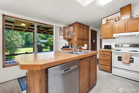 7115 Ortelius Drive Ilwaco WA 98624