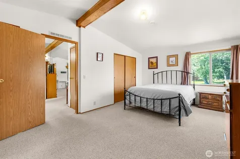 7115 Ortelius Drive Ilwaco WA 98624