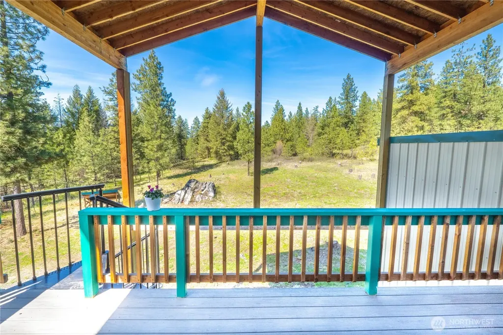 6020 Enterprise Road Fruitland WA 99129