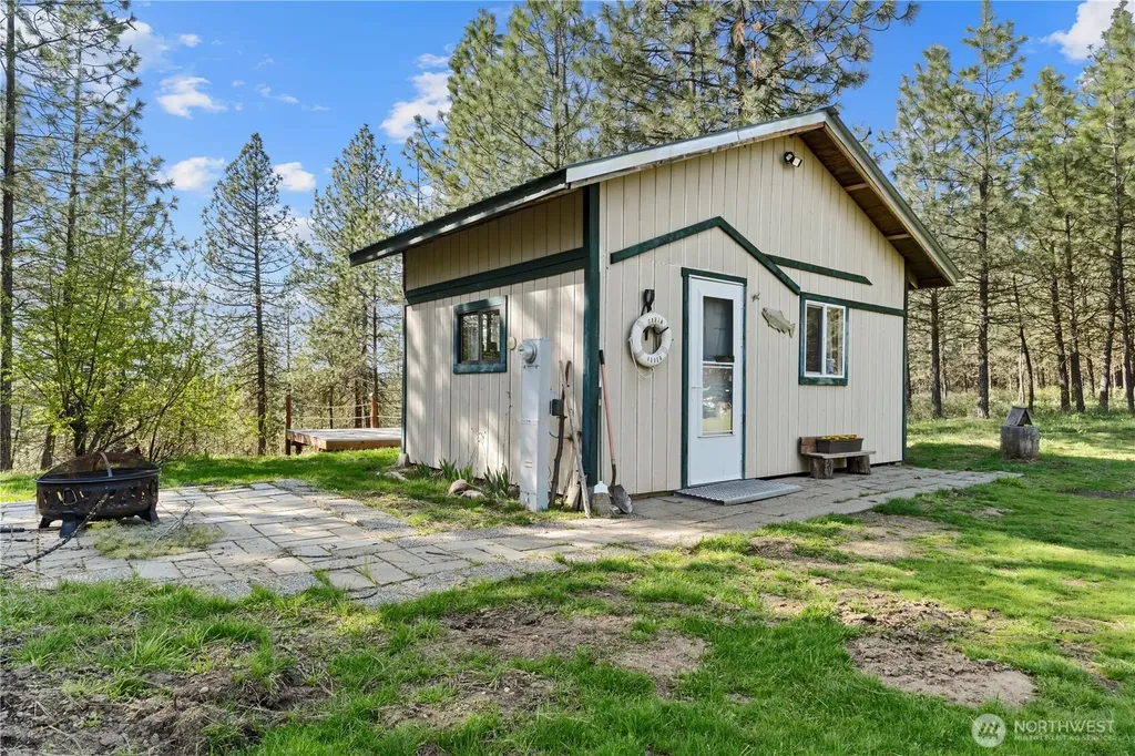 6020 Enterprise Road Fruitland WA 99129