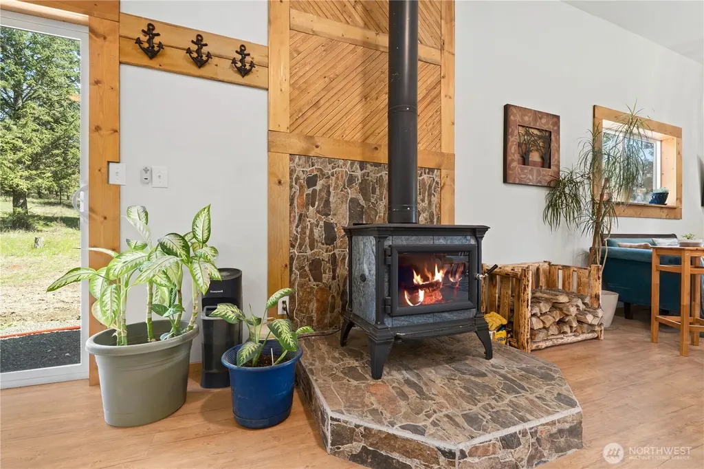 6020 Enterprise Road Fruitland WA 99129