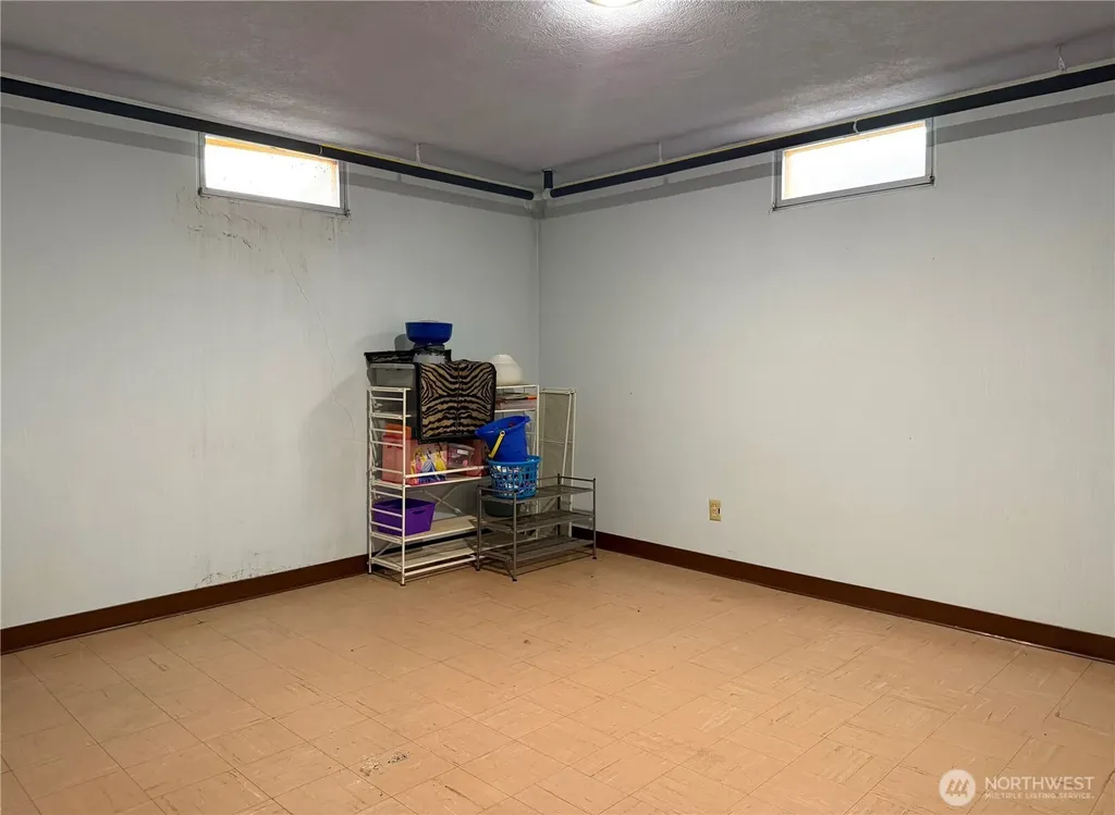 712 E 2nd Avenue Odessa WA 99159
