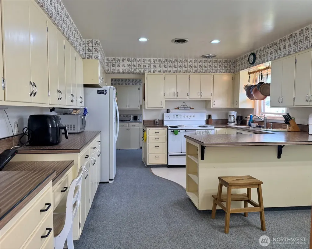 712 E 2nd Avenue Odessa WA 99159