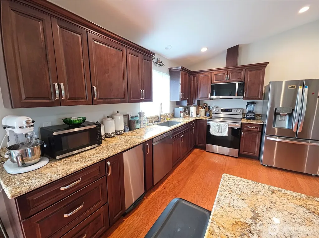 3214 Sanderling Drive Hoquiam WA 98550