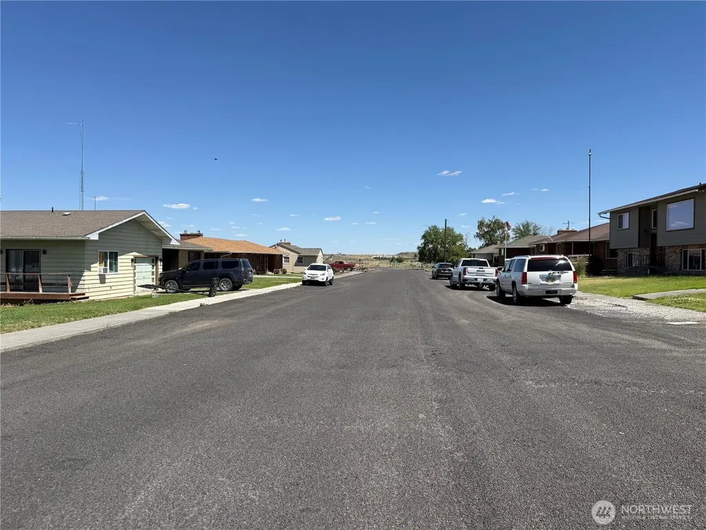 706 E 2nd Avenue Odessa WA 99159
