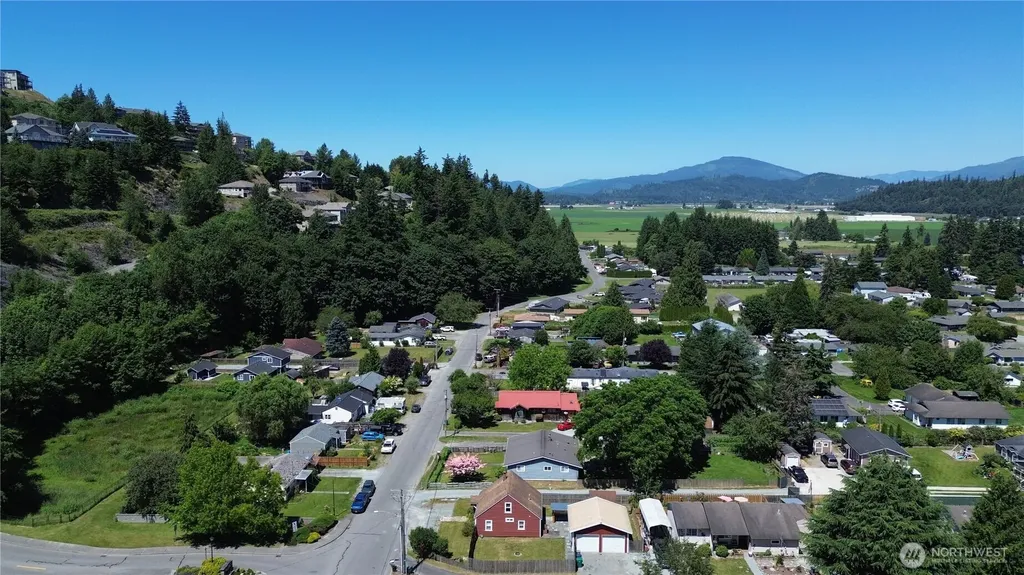702 N Skagit Street Burlington WA 98233