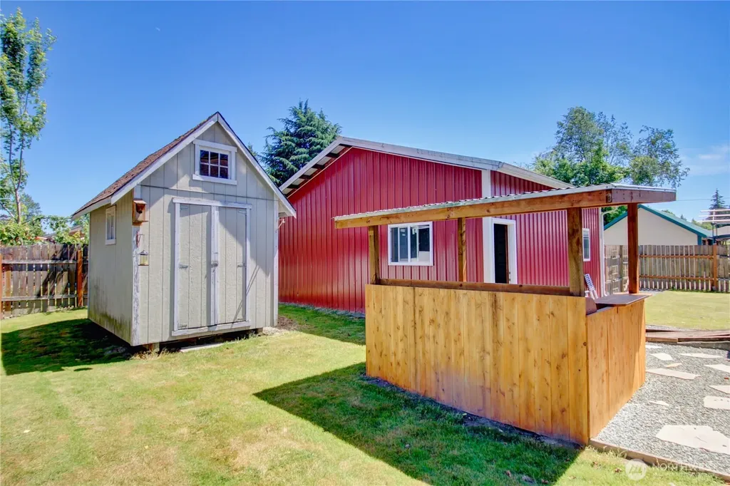 702 N Skagit Street Burlington WA 98233
