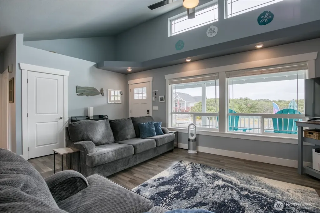 1155 Greenview Avenue SW Ocean Shores WA 98569