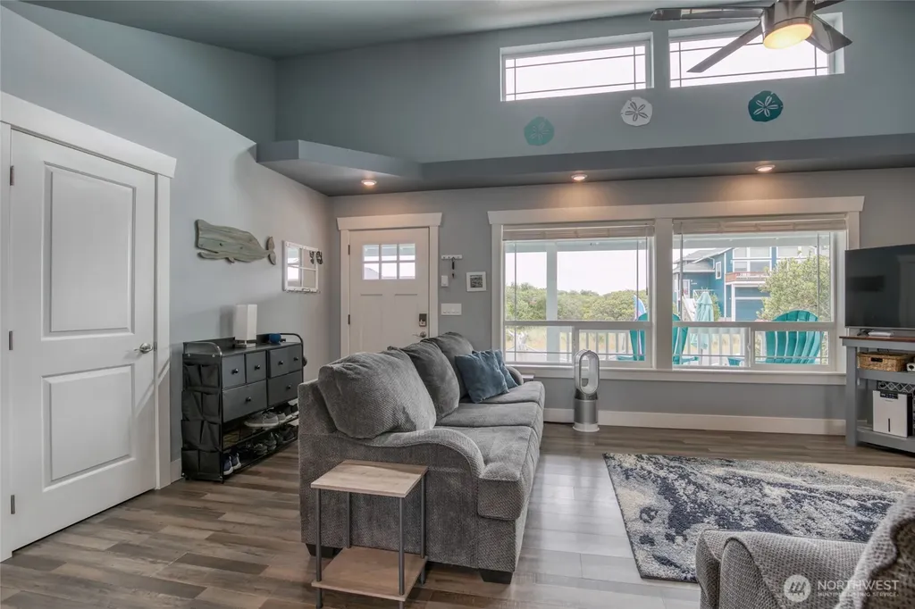1155 Greenview Avenue SW Ocean Shores WA 98569