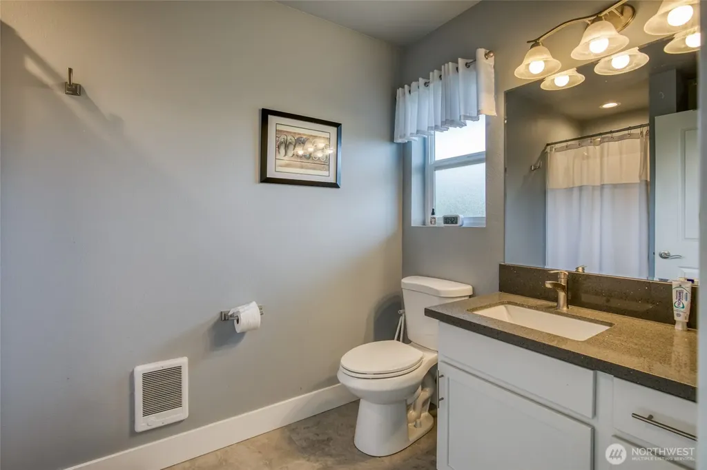 1155 Greenview Avenue SW Ocean Shores WA 98569
