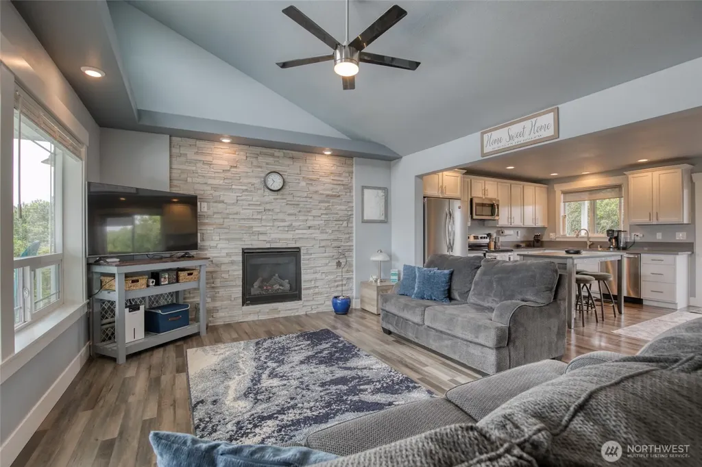 1155 Greenview Avenue SW Ocean Shores WA 98569