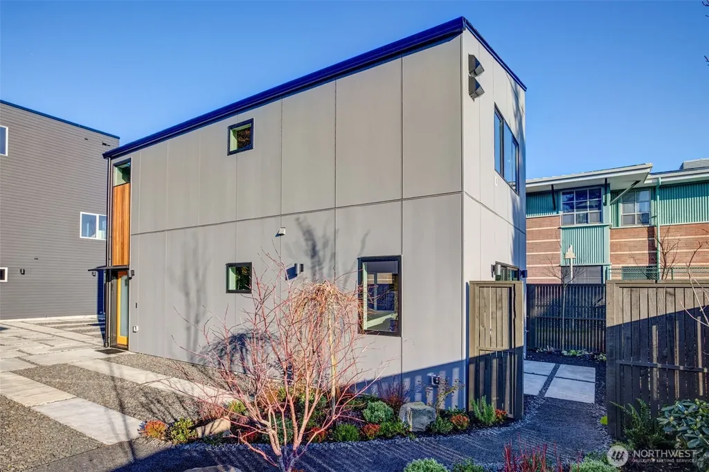 4411 S Holly Street Seattle WA 98118
