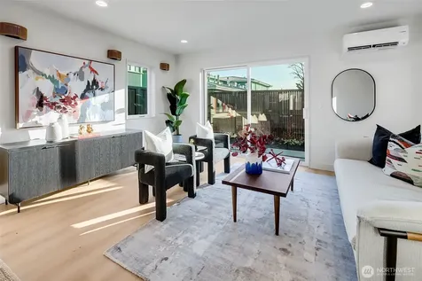 4411 S Holly Street Seattle WA 98118