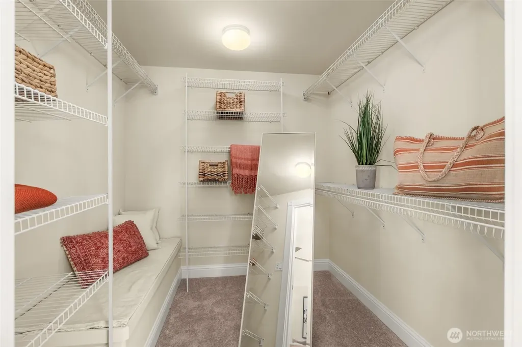 4122 SW Walker Street Seattle WA 98116