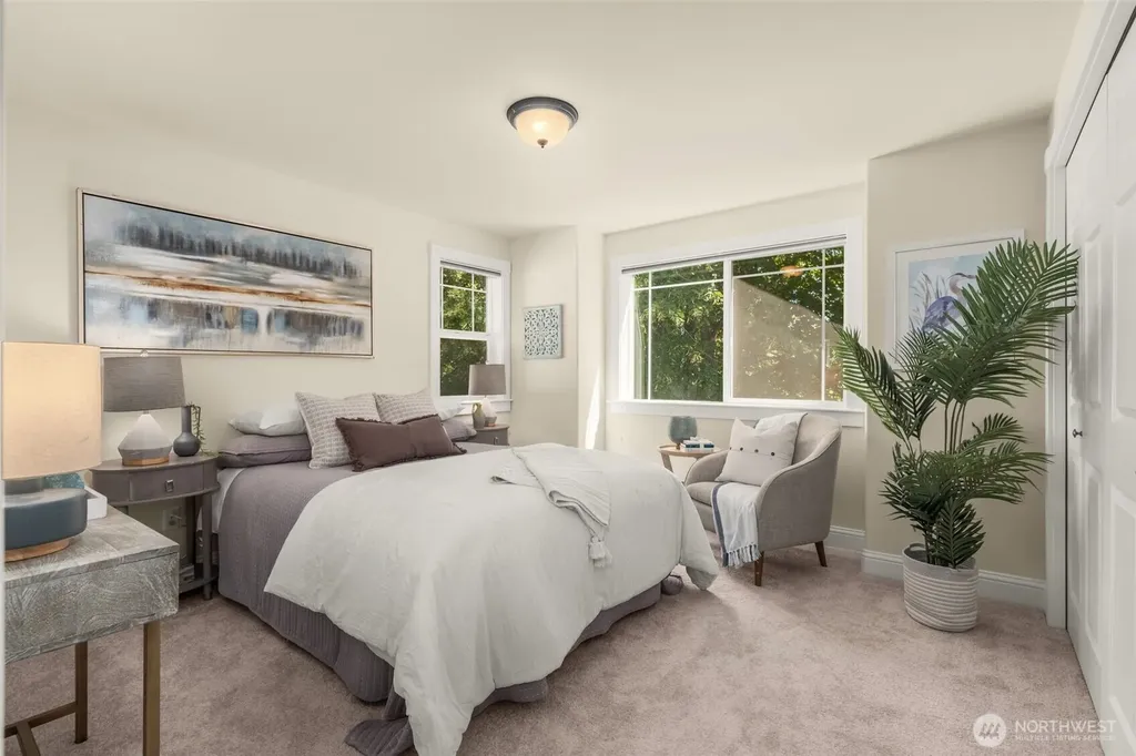 4122 SW Walker Street Seattle WA 98116