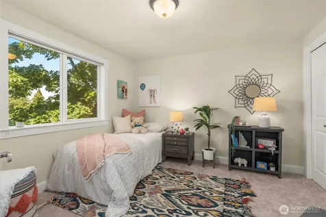4122 SW Walker Street Seattle WA 98116
